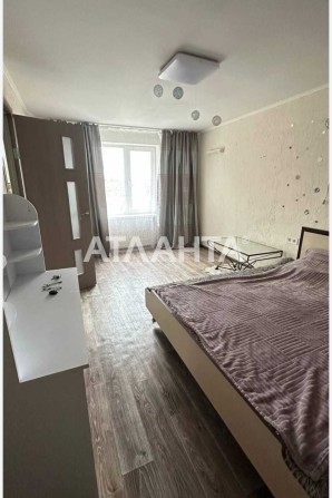 Просторная 2 комнатная  квартира в Красноселке - фото 1