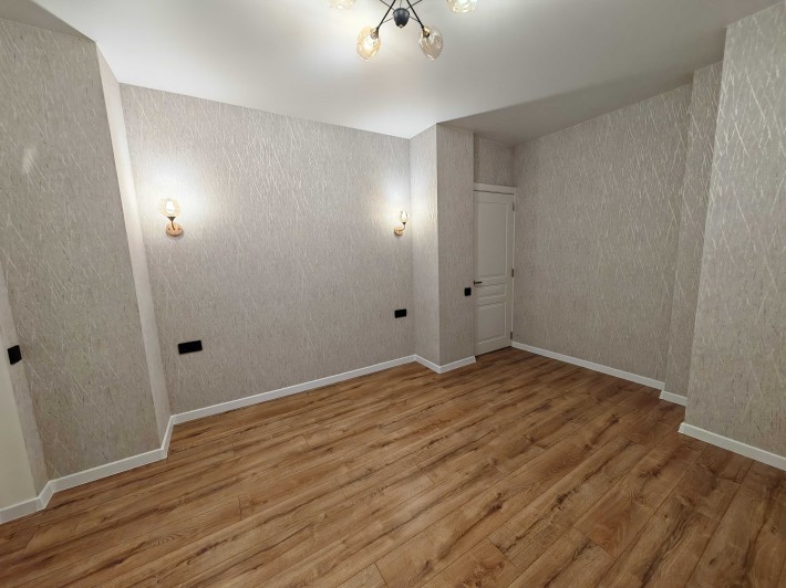 Продам однокомнатную квартиру в ЖМ Радужный! Новый ремонт! Таирово - фото 1