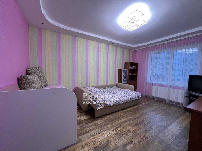 2 комнатная квартира 64 м2 с Ремонтом ЖК Радужный - фото 1