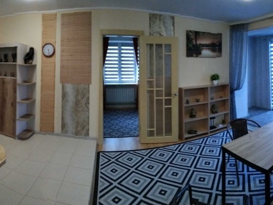 Продам квартиру 100 м2. в центре г. Карловка Карловка