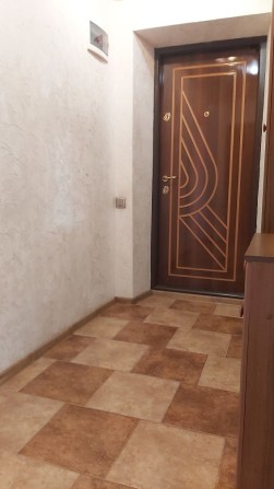 Продам трикімнатну квартиру - фото 1