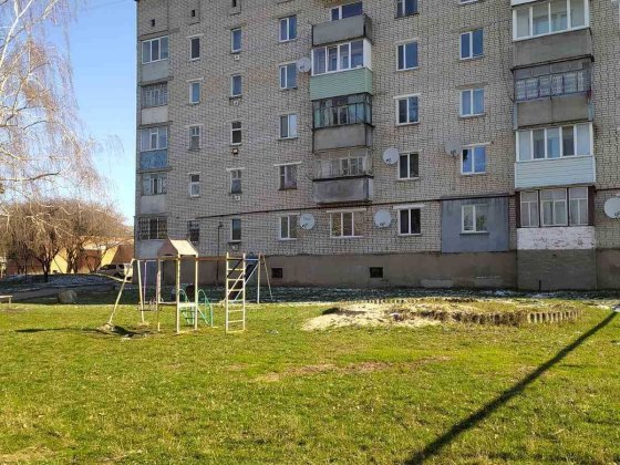 Продам 3-х кімнатну квартиру у м.Путивль Сумської області Путивль