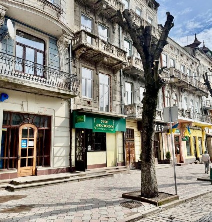 Продається 1-кімнатна квартира в центрі Чорткова - фото 1