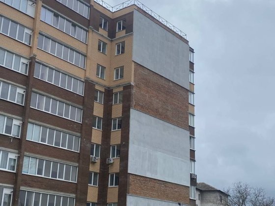 Простора 3-кімнатна квартира+кладовка від власника Чортків