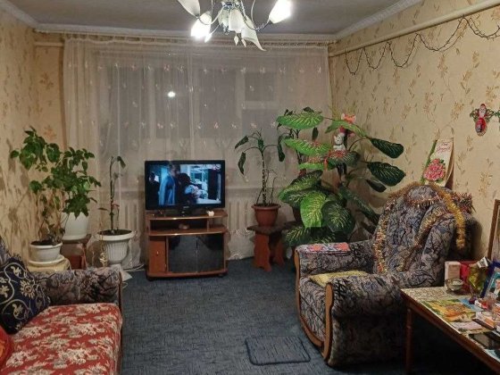 Продам 3-х кімнатну квартиру в місті Богодухові Богодухов