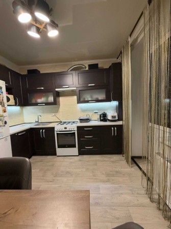 Світла та комфортна 1-кімнатна квартира у самому серці Озерної - фото 1