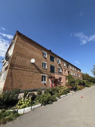 р 1-кімнатна квартира на 1 поверсі — зроби ремонт на свій смак! - фото 1