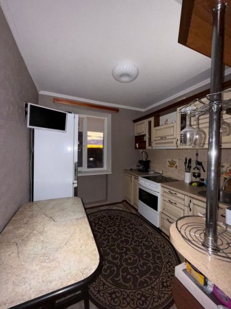 Трьохкімнатна квартира - фото 1