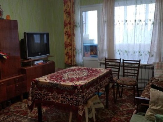 Продажа або обмін 3–кімнатної квартири із лоджією у центрі с.Коробівка Коробівка