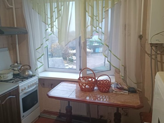 Продаж 2-кімнатної квартири з балконом та лоджією Козелец
