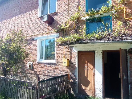 1 кім. кв-ра в смт Ріпки. Обмін на кім. в гуртожитку в Чернігові.