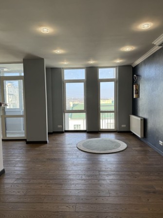 Продам 2к новобудову + паркінг - фото 1