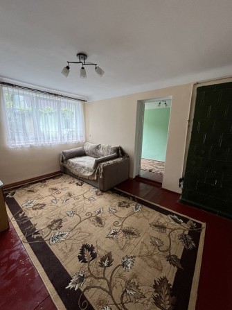 Продам 2-х кімнатну квартиру - фото 1