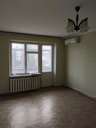 Продаж трикімнатної квартири - фото 1