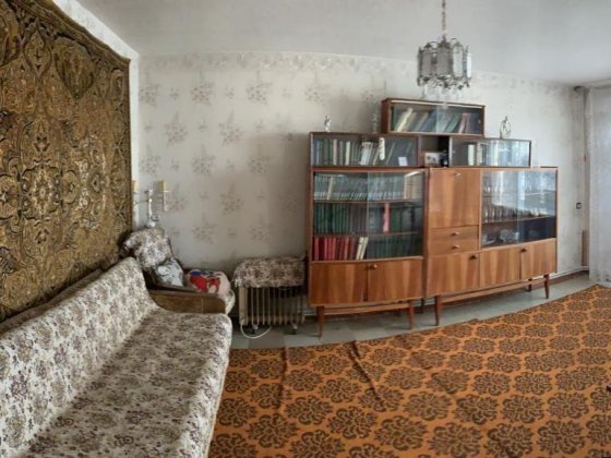 Продається квартира 4-х кімнатна, Чешка. Покров