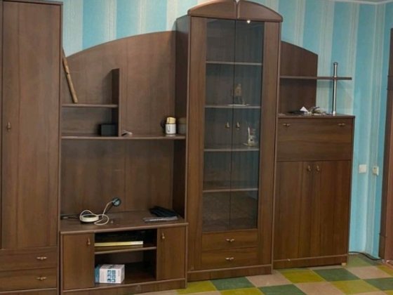 простора  чотирьох кімнатна  квартира Покров