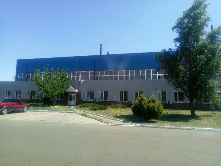 Продаж виробничого приміщення 3200 кв.м 1.3 га землі - фото 1
