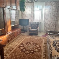 Продам 3-ком Черемушки тёплая, сухая, не угловая, без долгов. Срочно Кам'янське