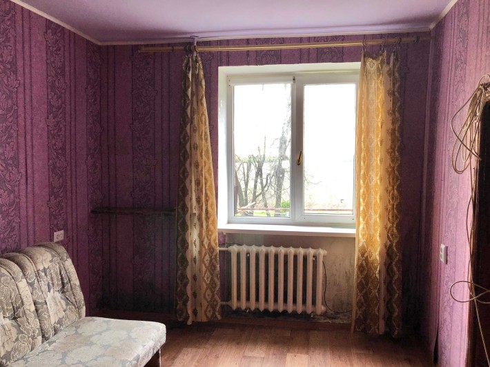 Продам дві кімнати в гуртожитку,р-н"Житломасив",вул.Металістів,буд.2 - фото 1