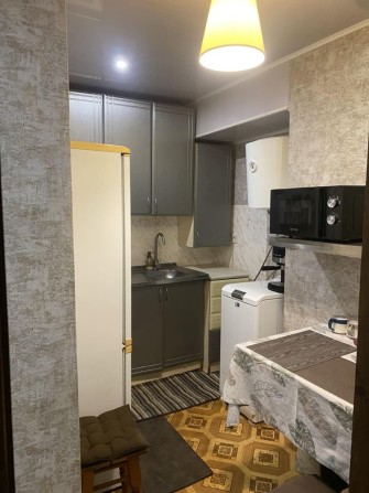 Продаж кім в гуртожитку з окремою власною кухнею та душем. - фото 1