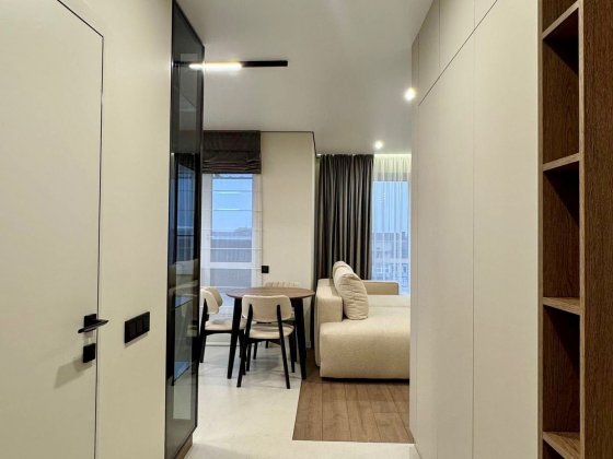 Продаж 1 кімнатної квартири з ремонтом, меблями та технікою і терасою. Івано-Франківськ