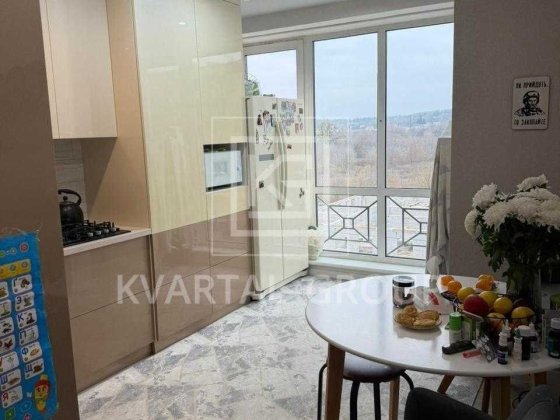 Продаж великої 2 кімнатної квартири з ремонтом Ірпінь