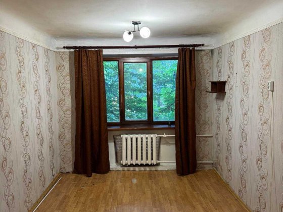 Продам кімнату -м/с Центр Кременчуг