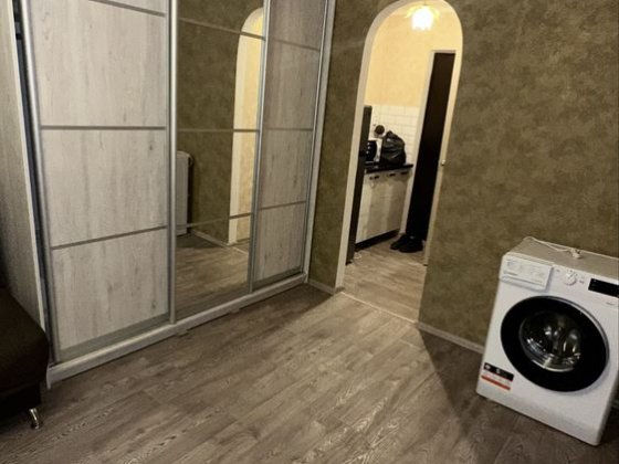 Продам комнату в общежитие . Кольцо Косиора. Мебель и техника.5 поверх Кривой Рог