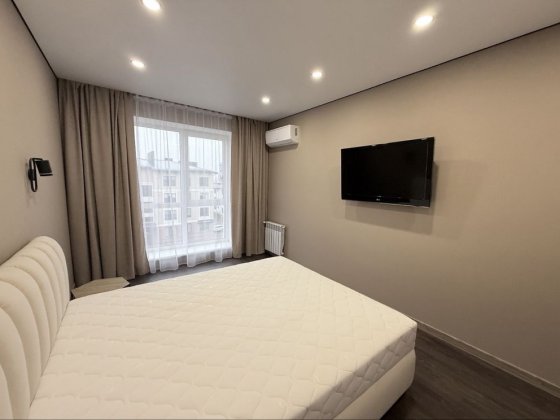 Продаж 1 кімнатної квартири біля озера Рівне