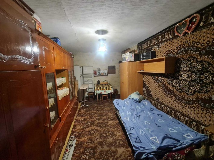 Продається 1 кімнатна кімната  за адресою  вул Новоукрїнська, 2/6 - фото 1