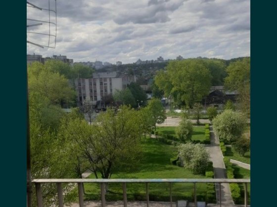 Велика кімната .Продаж Чернігів