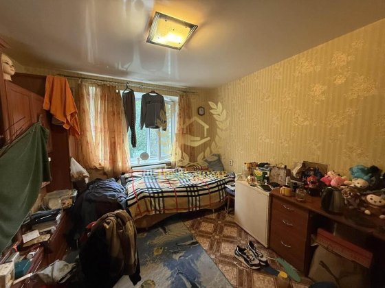 Продаж гостинки м. Дорогожичі, правий берег Київ