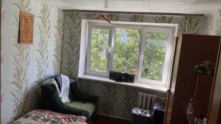 Власник. Продаж 1 кімнати у Гуртожитку 18.1 кв.м. Київ, вул. Мрії 5-Б - фото 1