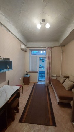 Продаж кімнати з балконом центр пр. Металургів - фото 1