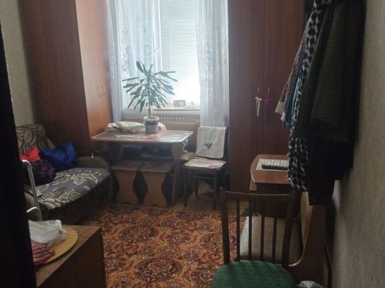 Продаеться кімната Корабельний р-н