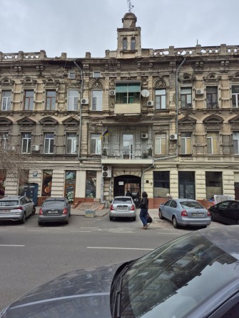 Продам кімнату в комунальній квартирі по вулиці Жуковського - фото 1