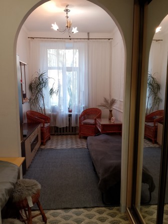 Продам свою комнату в центре (коммуна) - фото 1