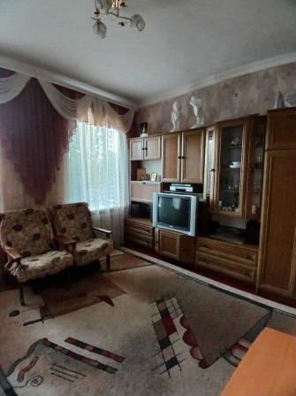 Продам 2 кімнати в комуналці по вул. Погранична - фото 1