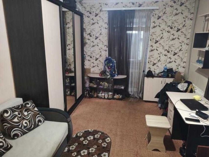 Продам 1к в доме гостиного типа - фото 1