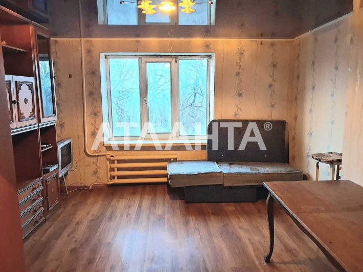 Уютная комната 16 м. в коммуне  Кухня и с/у на двоих - фото 1