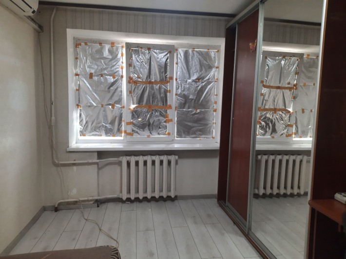 Продам комнату в коммуне на Сергея Ядова !! - фото 1