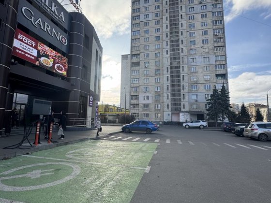 Продам комнату ул. Молочная, 1 конный рынок метро 300метров Харків