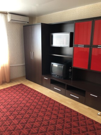 Продажа :Комната в. Комуни. Поселок Котовского , ул. Жолио- Кюри 20 . - фото 1