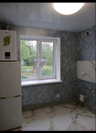 Продам трикімнатну квартиру - фото 1