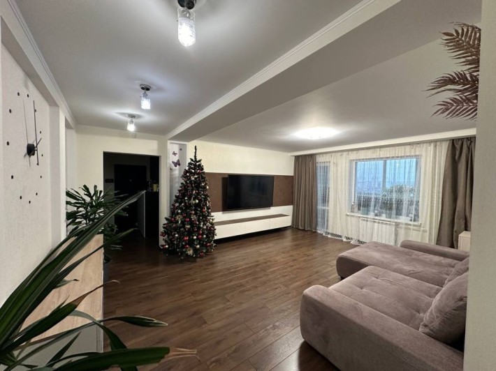 Продаж 3-х кімнатної квартири з якісним ремонтом в Броварах - фото 1