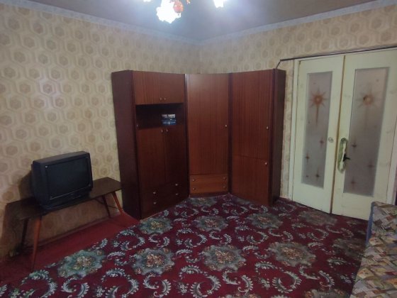 Продаж 3-ох кімнатної квартири на  Леваневського. Ціну знижено.