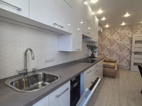 1 кімнатна в новобудові. Новий ремонт,  меблі і техніка. Автономне опа Біла Церква