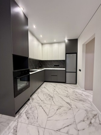 Квартира з новим ремонтом! ЖК Атмосфера - фото 1