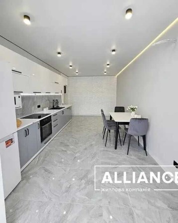 Продаж 2-км квартири з ремонтом,  поруч річка. Під програми + - фото 1