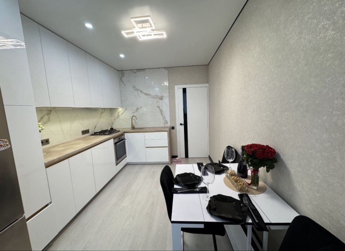 Власник ! Квартира з новим ремонтом ! Єоселя до 3х років так !!! - фото 1